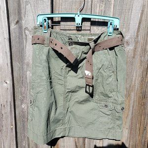 Sonoma Life + Style Shorts Army green Size 8 Great